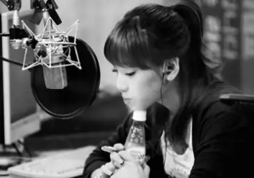 A Common word like 'I love you' 사랑한다는 흔한 말-Taeyeon (슬픔,쓸쓸,아련)