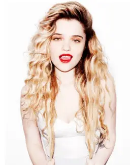 sky ferreira - sad dream