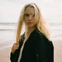 Cashmere Cat - 9 (After Coachella) (feat. MØ & SOPHIE)