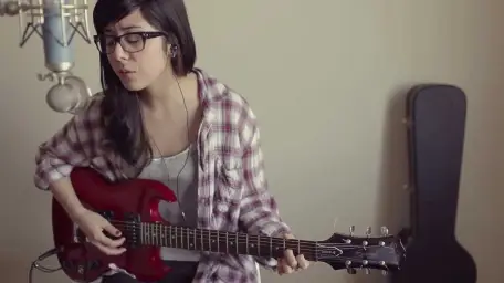 Gnarls Barkley - Crazy (Cover) by Daniela Andrade